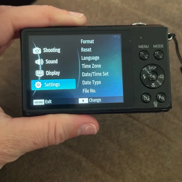 COPY - Samsung ST76 16.1MP Digital Camera Black W/Battery & 8gb MicroSD Card